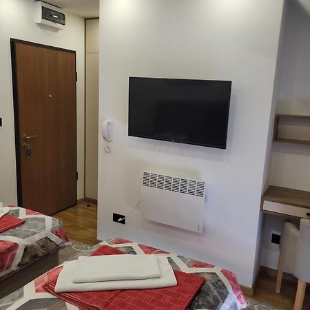 Lux Apartmani Bajova Τσέτινιε Εξωτερικό φωτογραφία