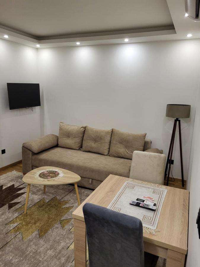 Lux Apartmani Bajova Τσέτινιε Εξωτερικό φωτογραφία